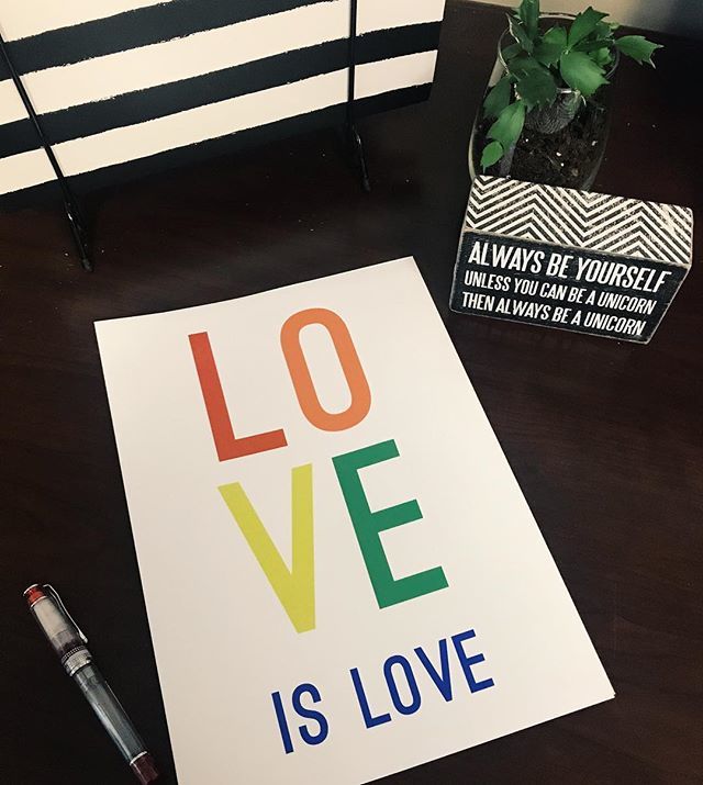 AandC_photo's tweet photo. This is so amazing! I am so grateful to have such beautiful friends all around the world! If you haven’t seen his stuff... go NOW... have a look and pick up something super awesome! Can’t wait to frame it! ❤️🧡💛💚💙💜 #urbancreativeUK #supportsmallbu… https://t.co/HHErE7FXP1 https://t.co/J3gqvggtCX