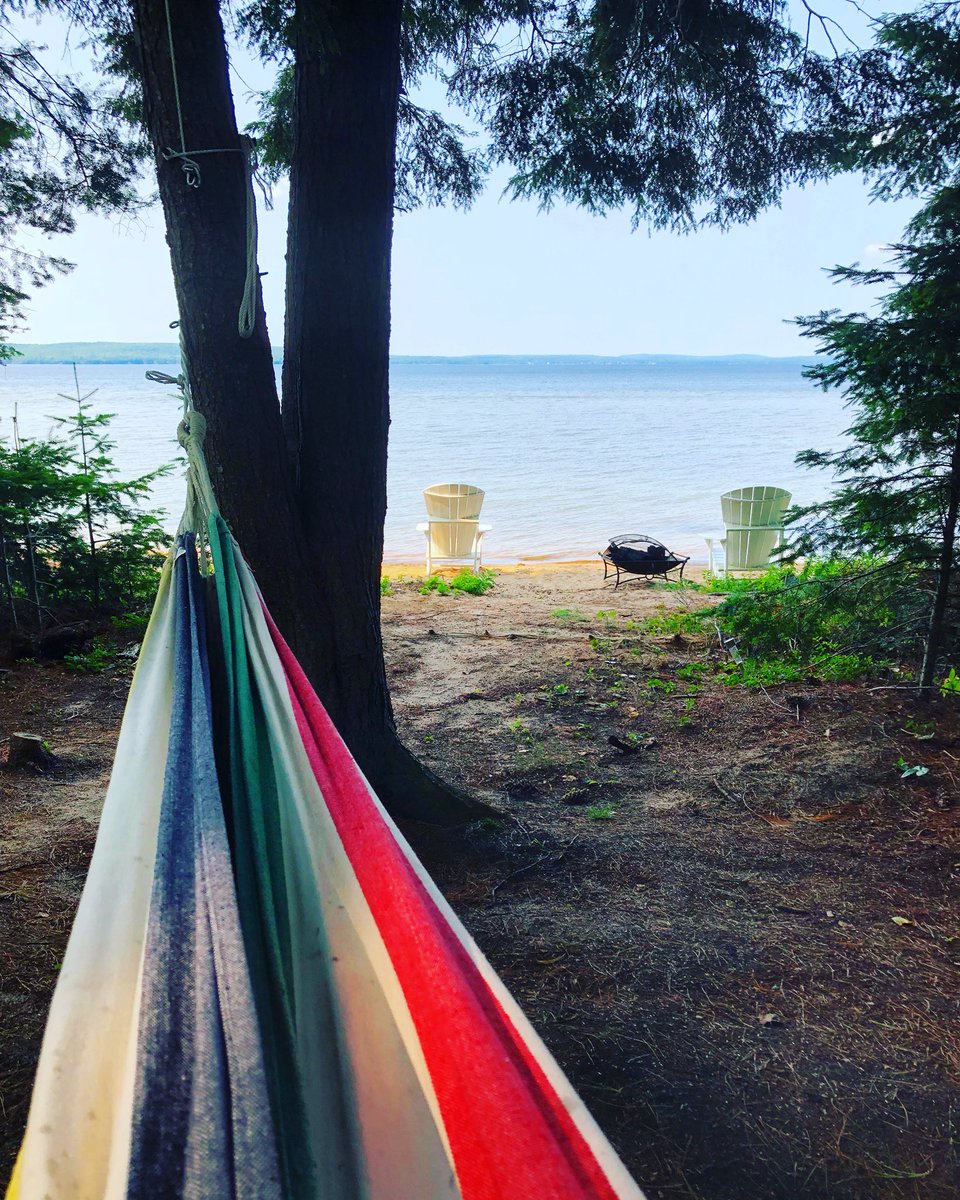 InnNorthridge's tweet photo. Hammock vibes done right ๐ค๐ฝ #comeswaywithus #comestaywithus #hammock #hammocklife #resortlife #lakebernard #muskokachair #beachview #glampinghub #glamping #northridge #northridgeinn #getmenorth #followthefox #winning https://t.co/28zh85TIzT