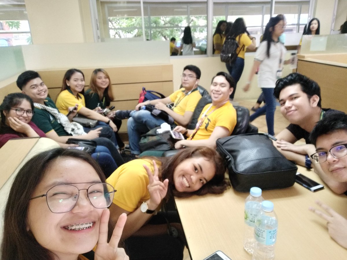 mskimkayz's tweet image. "iti-tweet photo ko to kase firstday ko as college freshie HAHAHA"

#FEUMNL #IABF #BSA 🔰