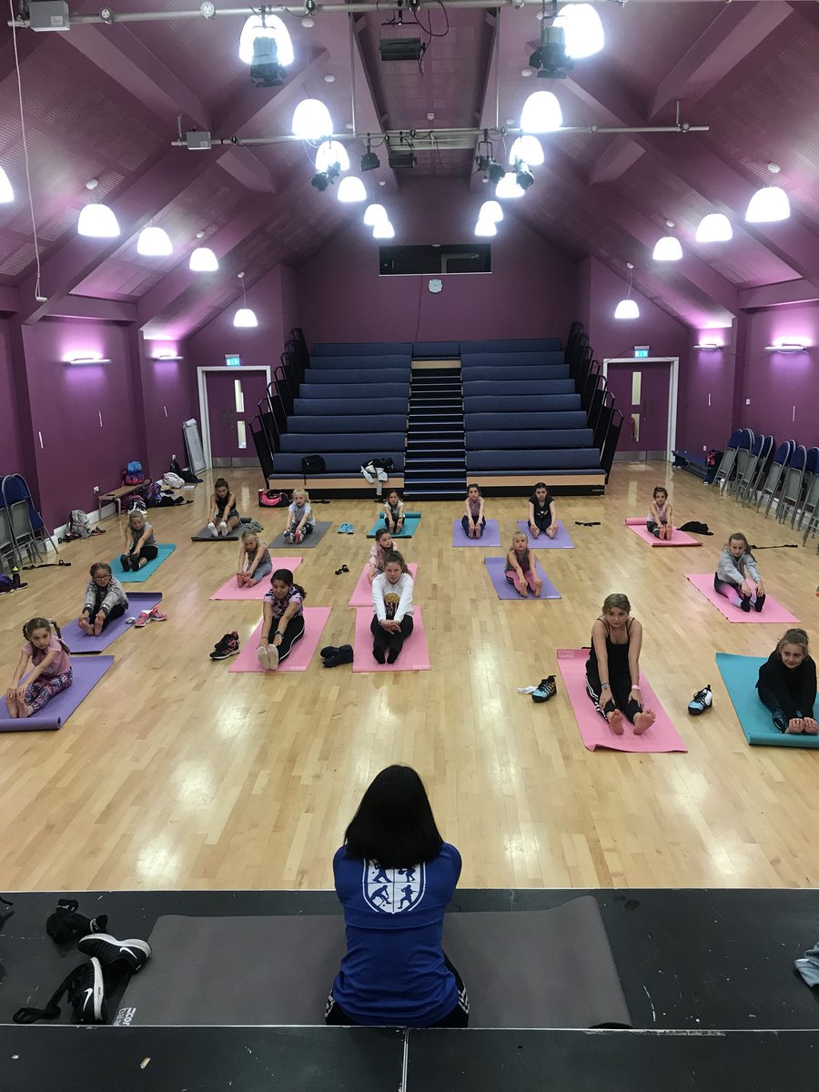 SiMoN bArNuM tweet media