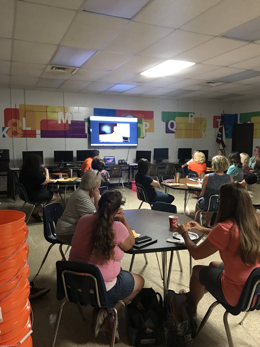 JudeBlack2's tweet image. RH Staff open day at Secrest PreK-2 #welcomeback #teamworktime