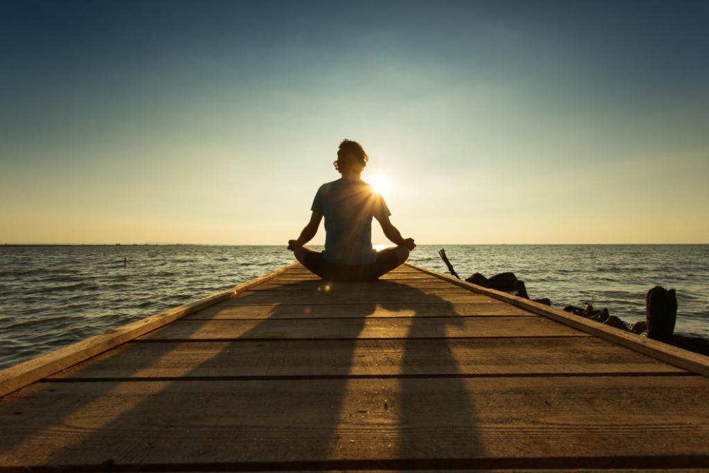 johnhancockusa's tweet photo. Enjoying #NationalRelaxationDay? See how you can earn rewards for getting a good nightβs rest, practicing meditation and more. Learn about life insurance with the John Hancock Vitality Program: https://t.co/mn2WdEsu8t π§ #RewardingLife https://t.co/OfUmnaFNTk