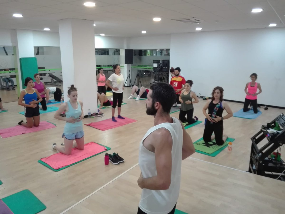 OKMAS_Cordoba's tweet photo. Gracias a todos por vuestra participación en nuestro Evento de Pilates Hipopresivos. 👍💪🔝💆‍♂️.

#OKMAS #córdoba #fitness #Deporocio #gimnasio #teesperamos #mentesanacuerposano #electroestimulación #pasandolocomoniños #estumomento #saluyydeporte #diversion #fitup #bodyjump https://t.co/vfyt35OWsG