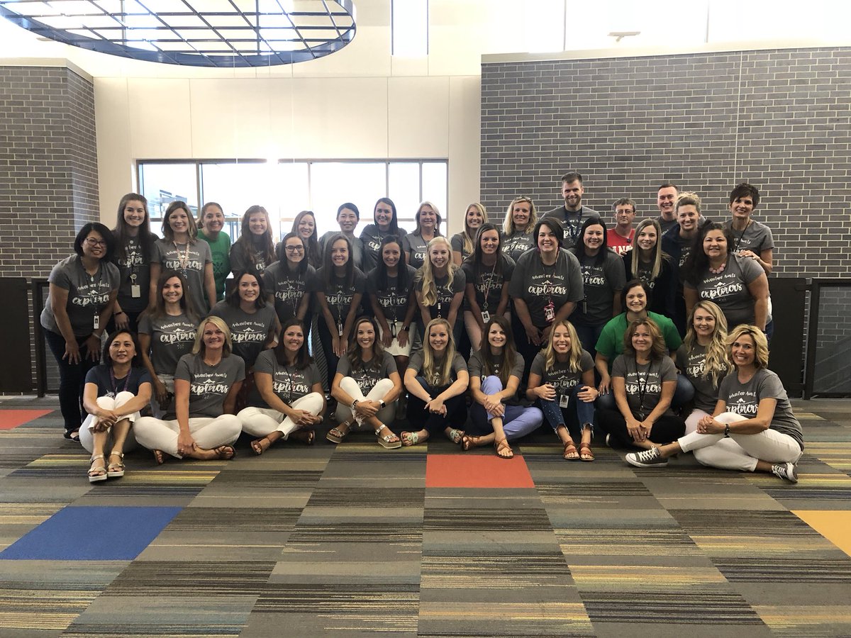AGEPrincipal's tweet photo. Who is ready to start the new school year?! WE ARE!!!#WSEAdventureAwaits #WeAreBV @bvschools @WSExplorers https://t.co/VyQLxfjKw8