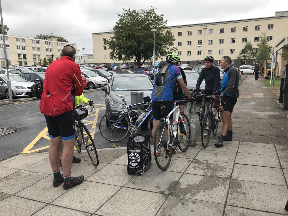 JacquiSullivan7's tweet photo. We’ve arrived at @HywelDdaHB Glangwili Hospital #RCP500 #CharterCycle and it’s stopped raining! https://t.co/lglpuZE3AQ