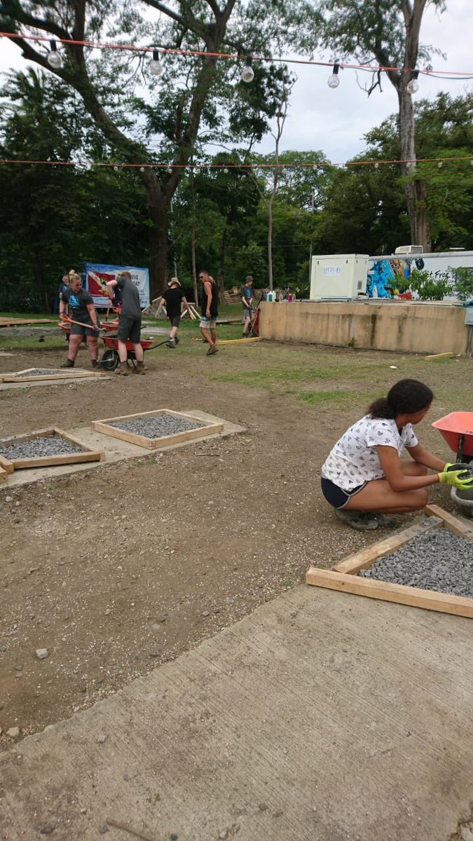 Camp_CostaRica's tweet photo. Team Bambana on their first day of project work making artificial reefs. #CampsInt #CostaRica #DoSomethingAmazing https://t.co/Tn1jsOLofY