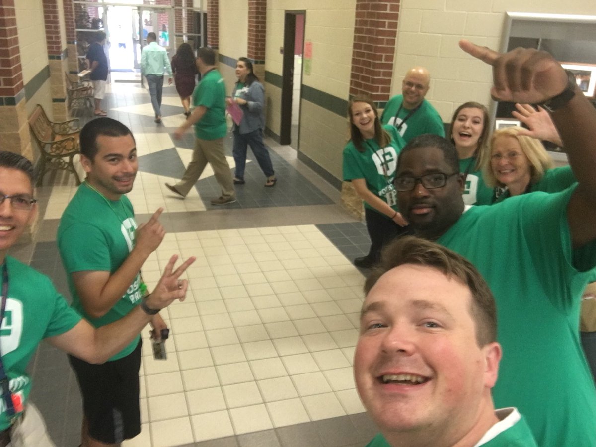 Happy first day of school!!!!! #cryarcats #cryarlearns #CryarisGreat
