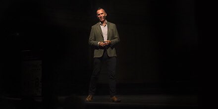 Gemensam uppstart i dag. James Nottingham talar om ”Challenging learning” och ger inspiration och nya verktyg att arbeta med. #lidingöstad #lidskol <a href="/JamesNottinghm/">James Nottingham</a> @Lidingo_stad