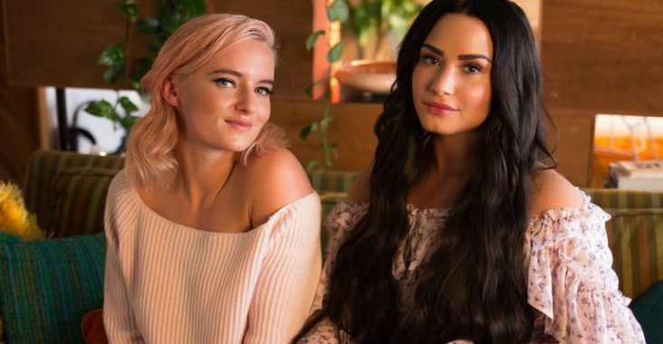 WORLDMUSICAWARD's tweet image. #RimK &amp;amp; #Ninho&apos;s #AirMax scores a 2nd week at #1 in France atop the official SNEP chart!👏1⃣🇫🇷🗼🔥🌟
#Vegedream&apos;s #RamenezLaCoupeALaMaison holds at #2, #CalvinHarris&apos;s #OneKiss ft #DuaLipa rises 5 - 3 &amp;amp; #CleanBandit&apos;s #Solo ft #DemiLovato rises 6 - 4!
facebook.com/worldmusicawar…