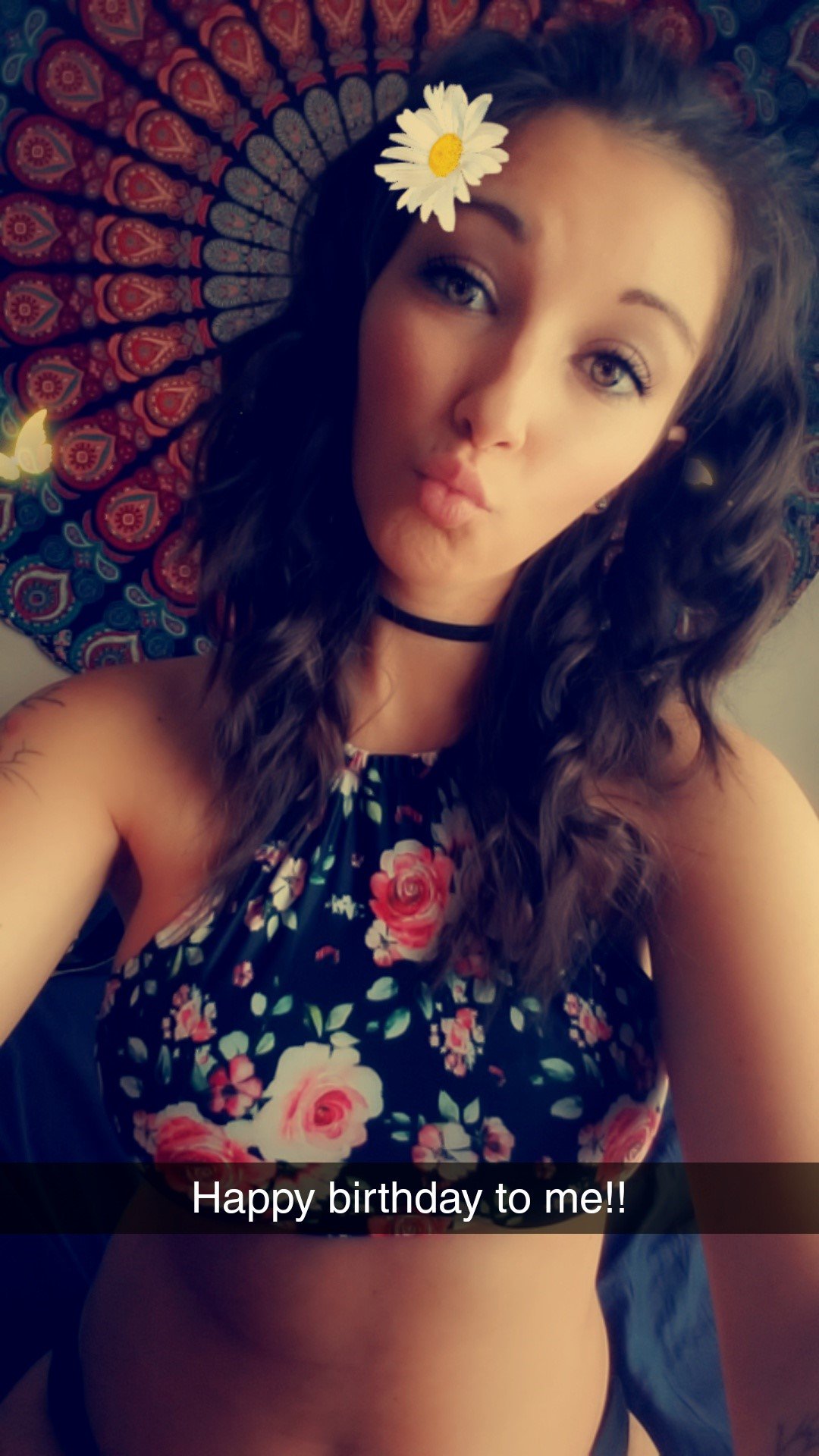 #today's a big day. I'm young so whateva #birthday #camgirl <3 <3 <3 https://t.co/WKJZNJ1B8p