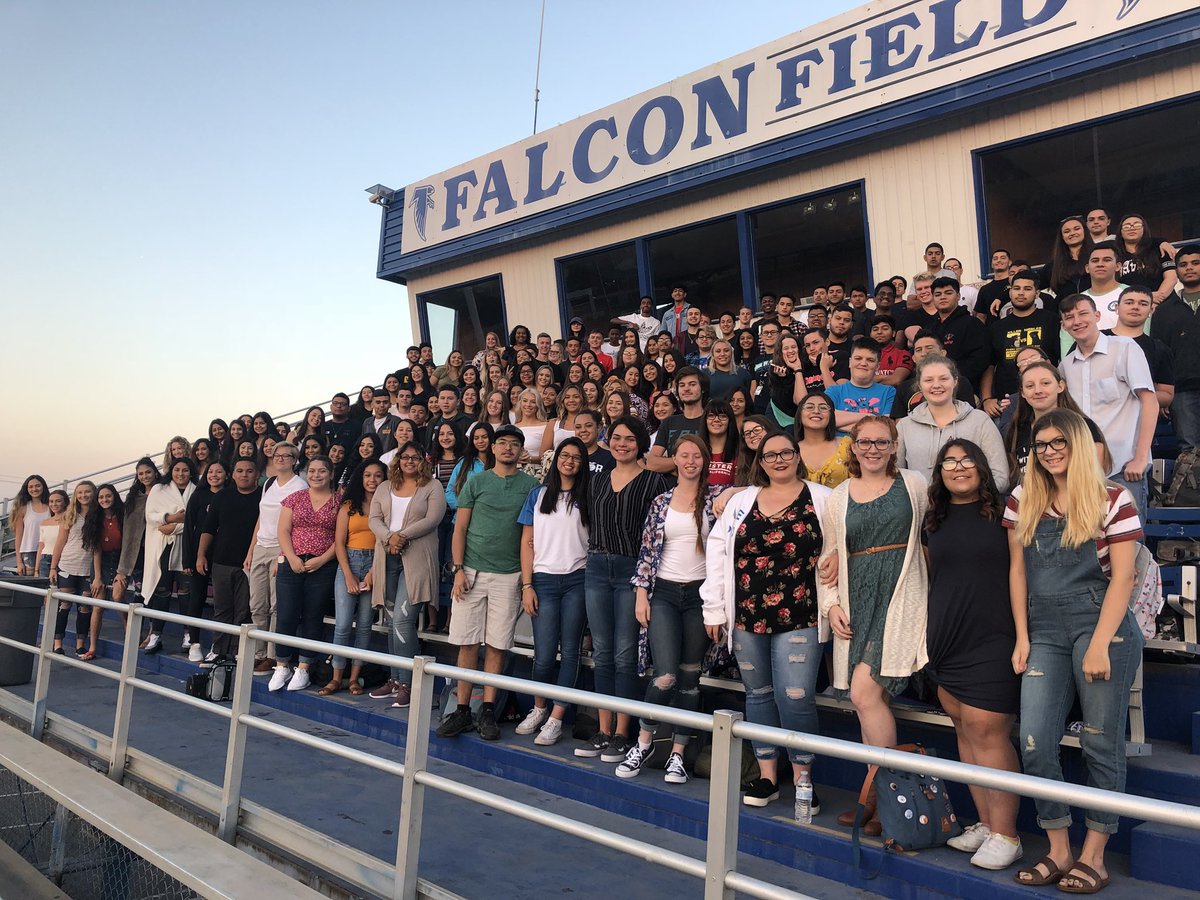 AtwaterFalcons's tweet photo. 2019 Atwater High School Senior Sunrise 🌅 #FalconStrong https://t.co/b8eDdzmdRM