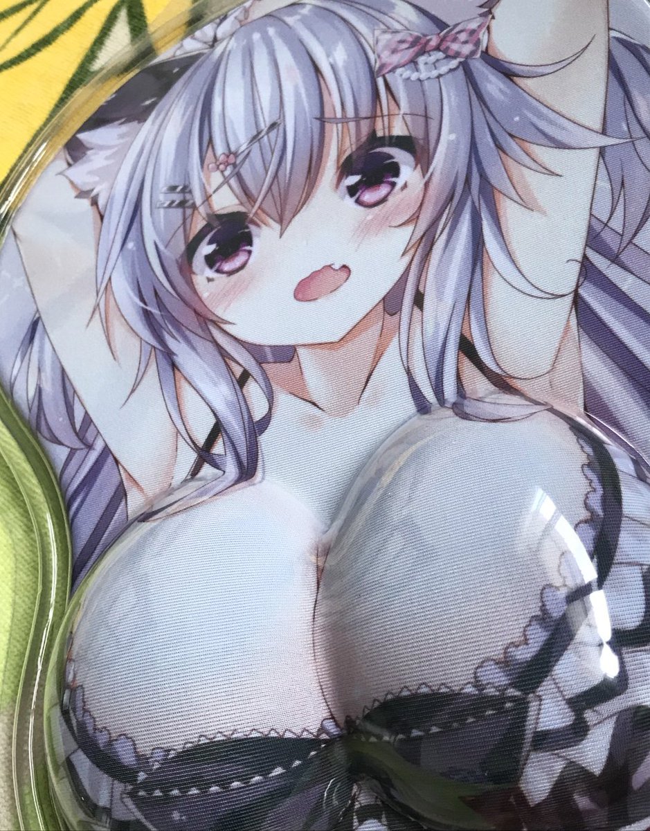 おじこのおっぱいマウスパッドも少数ですが委託をお願いしております!再販予定はありませんのでご希望でしたらぜひどうぞ😳✨
🍈https://t.co/iiXBsAM5sN 