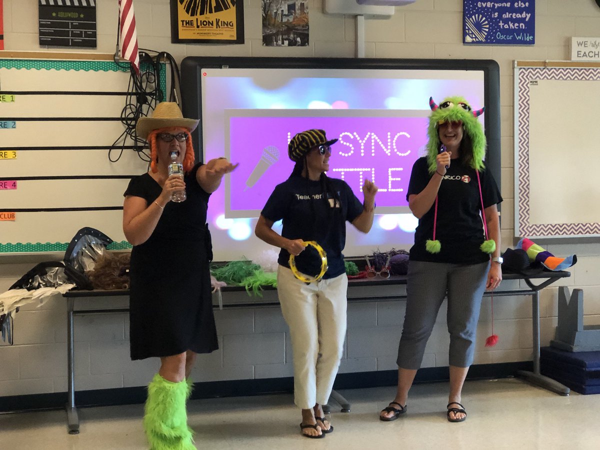 TechWithMatt's tweet photo. Had a blast having a lip sync battle with some amazing secondary teachers! #TeacherFEST18 #LifeReady #ESinnovate https://t.co/Wqx2nEVrsL