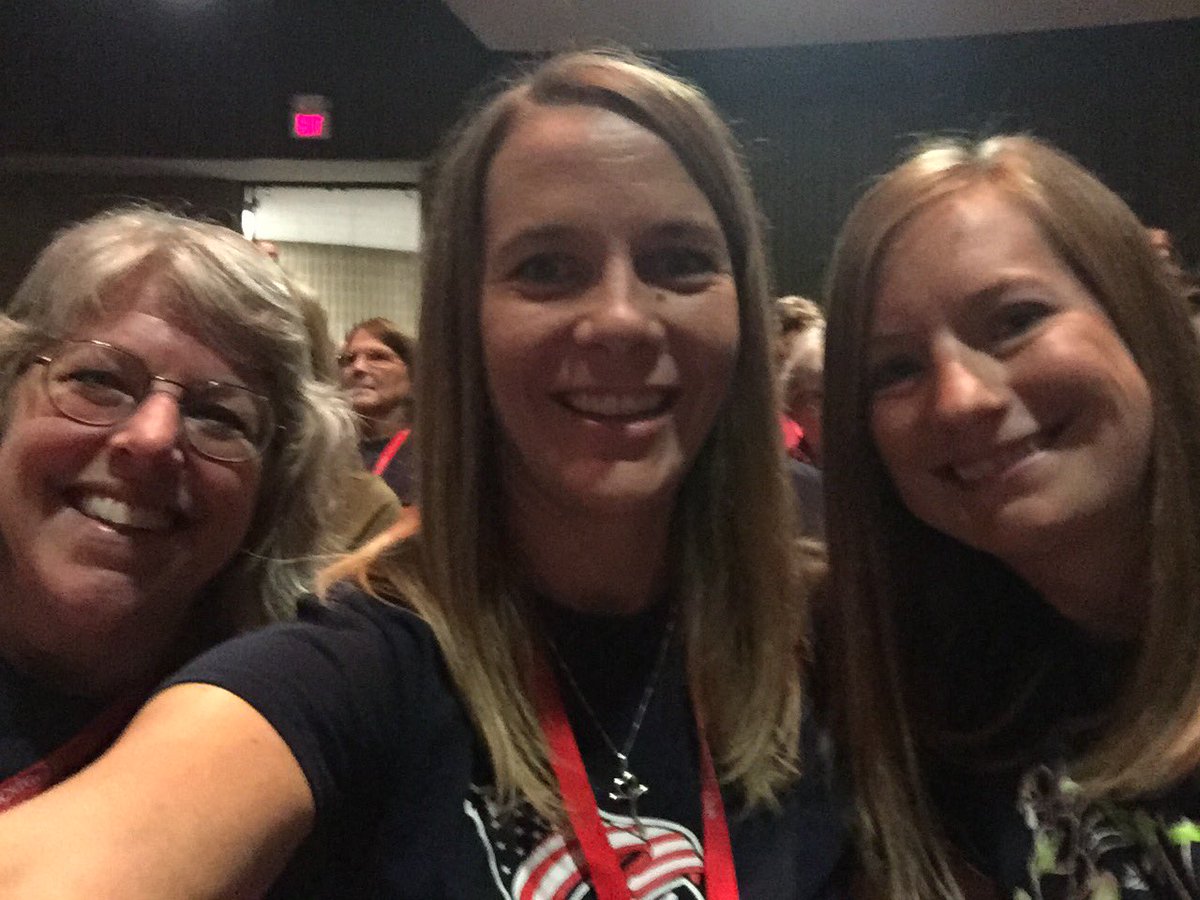 waltechteacher's tweet photo. Back to school kick-off with my favorite Walnut peeps! I'm so excited to get this year started!! #EmporiaProud #WalnutPatriots https://t.co/uHTRy3aRzr