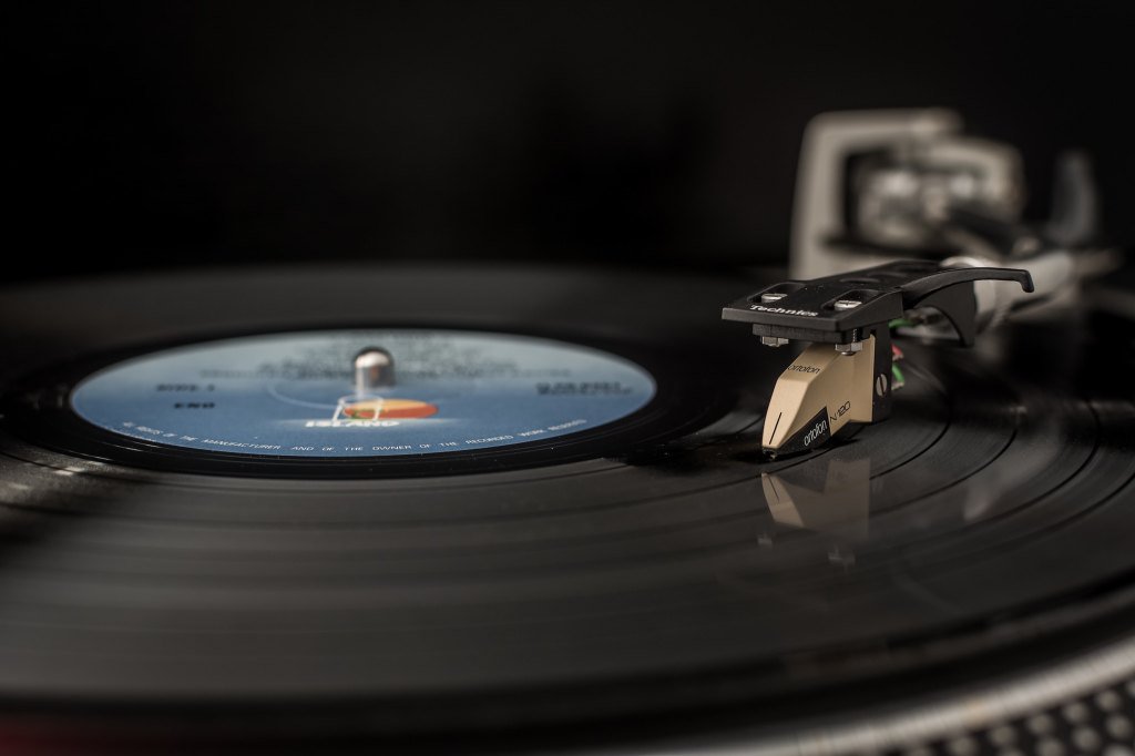 practicalbass's tweet photo. Some describe #groove in terms of #pocket. That's too circular. Here's our take on defining and understanding groove. #bassplayer #learning #podcast #musician #inthepocket #giglife https://t.co/qkSdtmZR6v https://t.co/JSIvhoCsv5