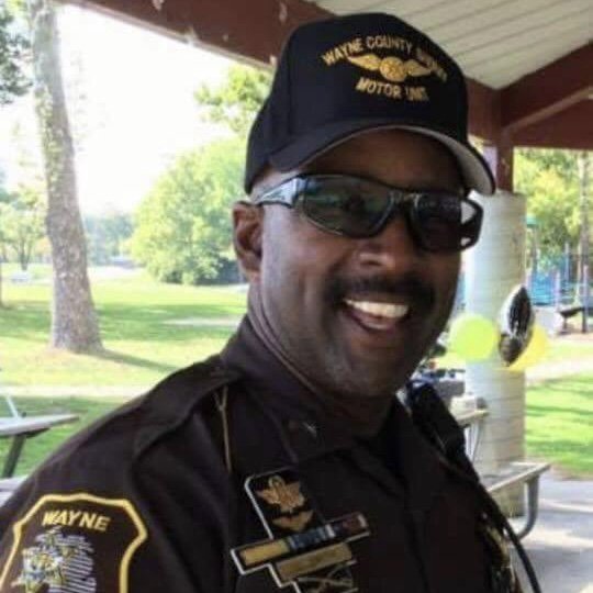 JudgeBraxton's tweet photo. Our thoughts and prayers are with the Biological and Brown families of Wayne County Sheriff Sgt. Lee Smith. ~Team JKB

#JudgeKarenBraxton #WayneCountyCourthouse https://t.co/f0gEWfM4QL