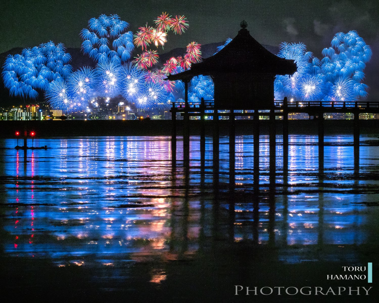 究極の美◼️蔵から夜空一面に美しい花火のような見事な漆塗りの香壺？入れ物が出て来た 究極の美◼️蔵から夜空一面に美しい花火のような見事な