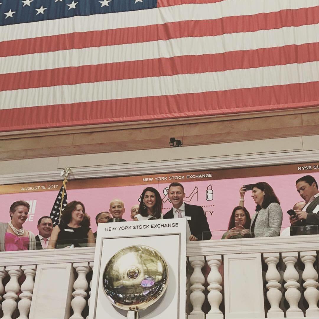 KDKostrzewski's tweet photo. I can’t believe this was a year ago. So proud to be involved with @Fighting_Pretty. We think you again @stacey_cunning &amp; @NYSE for the opportunity to raise awareness and recognize our great founder Kara Skaflestad  #nyse #fightingpretty #PrettyPackages https://t.co/A2wqjQ9LSc