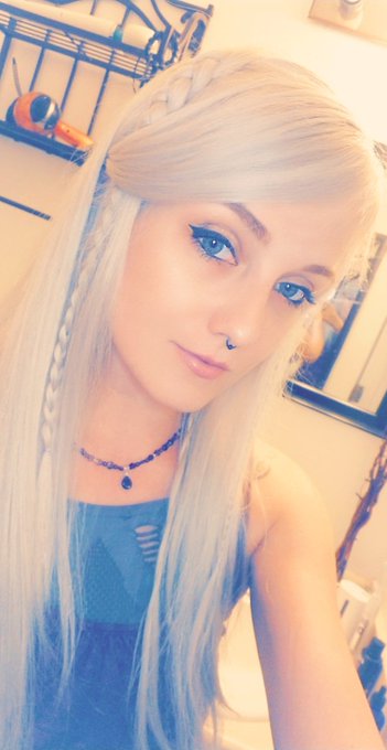 I'm no longer purple 🙈👻 https://t.co/Y0ZbKswW0P<a href="/tag/mvsales"class="tags"><span>#mvsales</span></a>