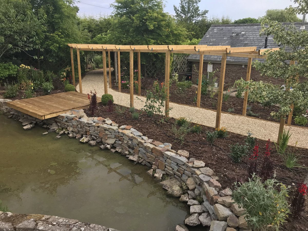 CmlHfd's tweet photo. After a nice break in the white isle, we are now hitting the ground running head first into autumn. 
Here’s a #planting project we completed before we went. #landscaping #hereford https://t.co/sWd4dyZ5Jf