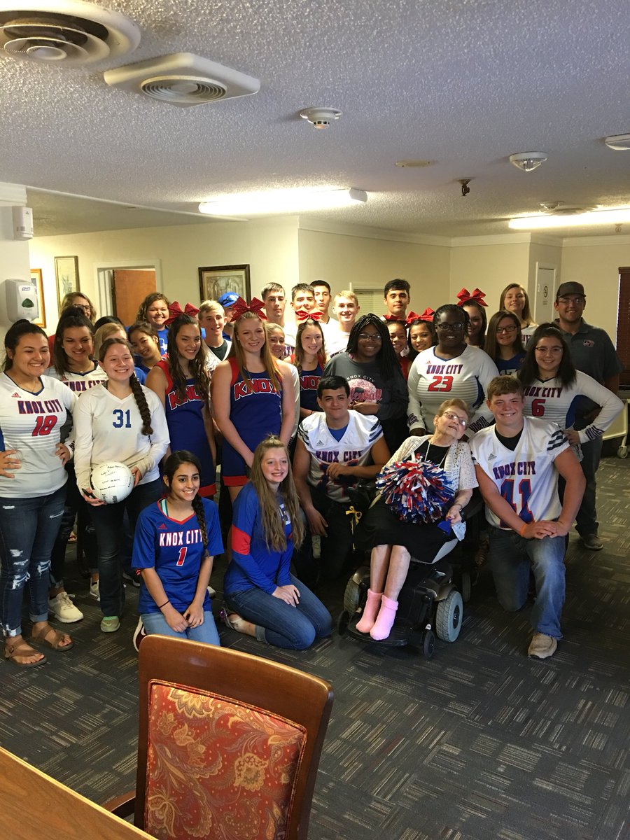 kchounds's tweet photo. Greyhounds and Houndettes in the community visiting the Brazos Valley Care Home. #Family https://t.co/UKPzc2cKii