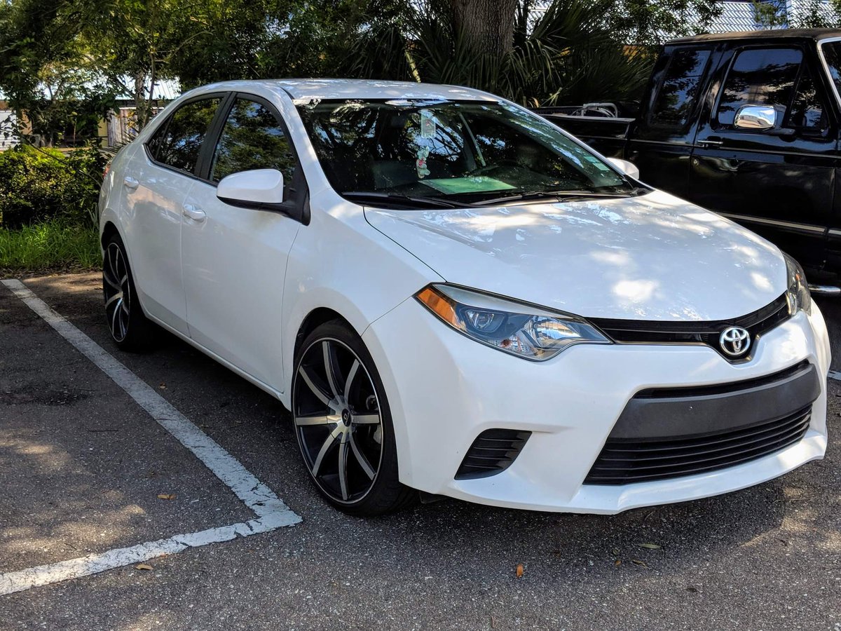 AutoStylesInc's tweet photo. This Toyota Corolla came in for a cloth repair on the rear seat. Once the work was completed, the seat looked as though the rip was never there. Contact the shop at 7274342277 #AutoStyles #toyota #car #supra #cars #Ford #honda #audi #drift #jz #ToyotaCorolla #subaru #toyotasupra https://t.co/LgQGJIBeAC