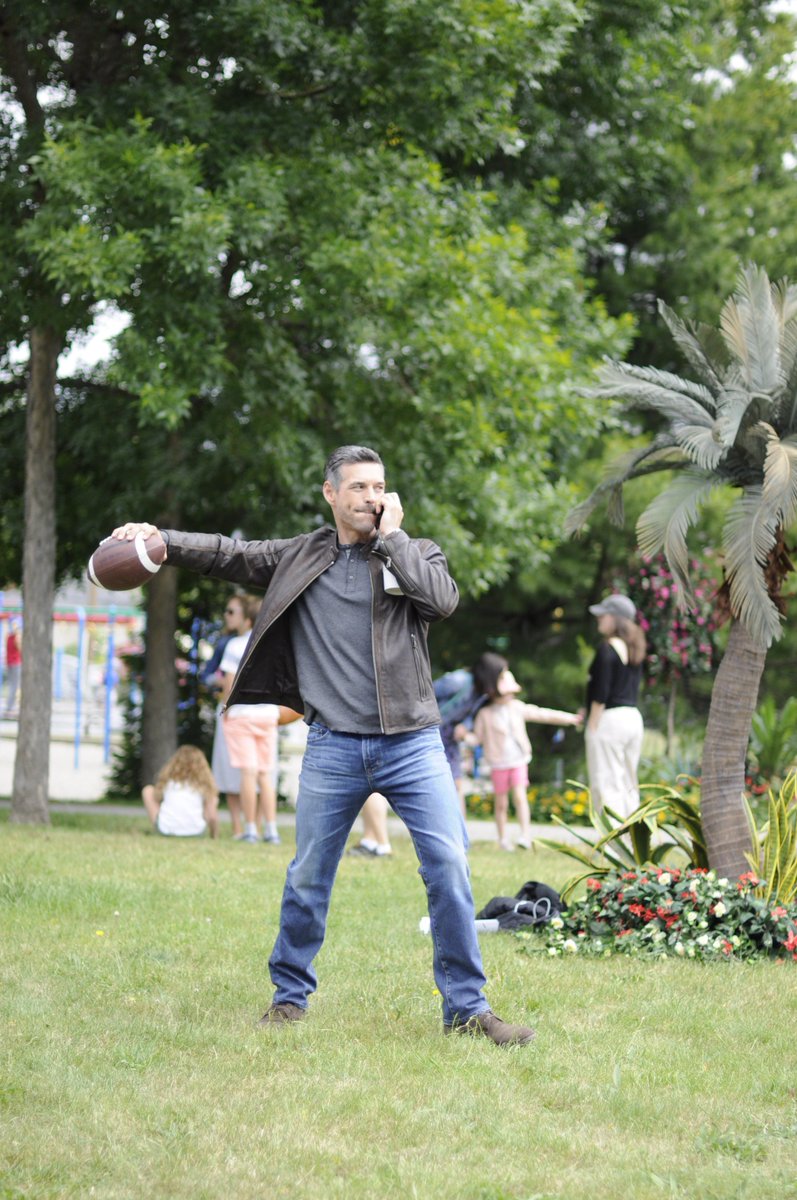 Eddie and <a href="/birdovasquez/">birdovasquez</a> tossing the ole’ pigskin around after a long day on the case! 🏈