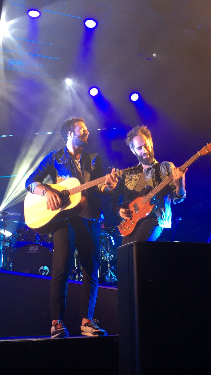 ganmor3's tweet photo. #AddicTour #Treflez 🎸🎶💞
@Amir_Off @mathieullopart @hugomarcus_hm https://t.co/zzDWv6UTW0