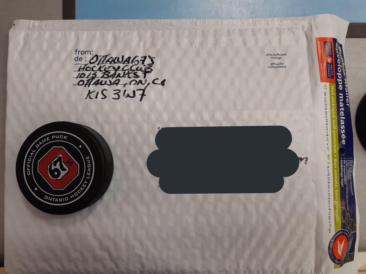 Earlier the week we sent a puck to Ethan McClean.

Ethan is a nine year old boy with Duchenne Muscular Dystrophy in Ireland who put out a call for pucks for his hockey themed room. 

READ MORE ➡️ ow.ly/KTMl30lq17J