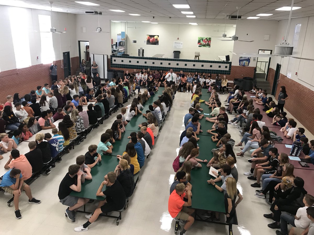 AJHhornets's tweet photo. AJH 8th grade...we got them here! ✅ https://t.co/PAXPOXasBH