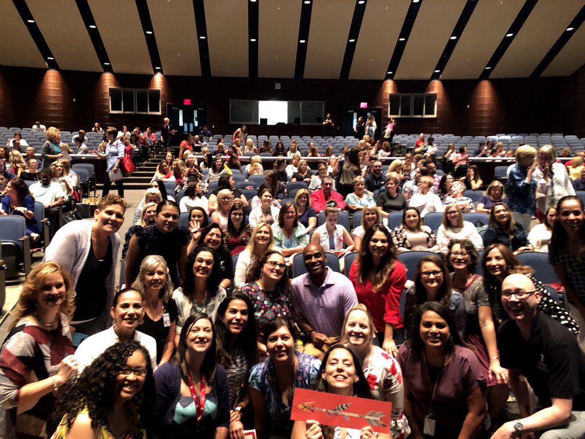 Garber_TES's tweet photo. #TESproud with Dr. Ernest Morrell @TISDTES @TomballISD #followyourarrow https://t.co/SLdB3CsXDV