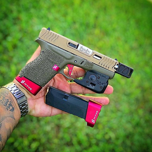 TexasBlackRifle's tweet photo. 📸 Repost @unleashedbullies
・・・
She’s so beautiful, that even my girl gets jealous! 😮😂😍 Right @coachbarb247 ?
#glock43 #glock #glockporn #glocksofinstagram #pewpew #pewpewlife #guns #gunporn #gunsofinstagram #texasblackrifleco #tbrci #microcomp #c… https://t.co/F1yHPGM5MR https://t.co/7hMLV8EZBN
