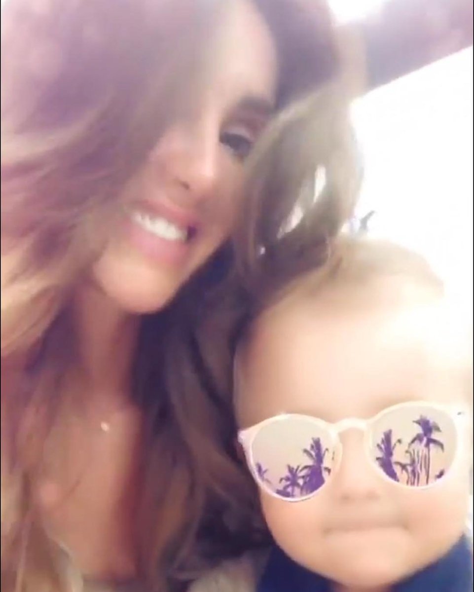 AnyBreatheArg's tweet photo. 😍😍😍😍😍😍😍 Amores @Anahi #ManuBebe ❤️❤️❤️❤️ https://t.co/xWuz7okRCp