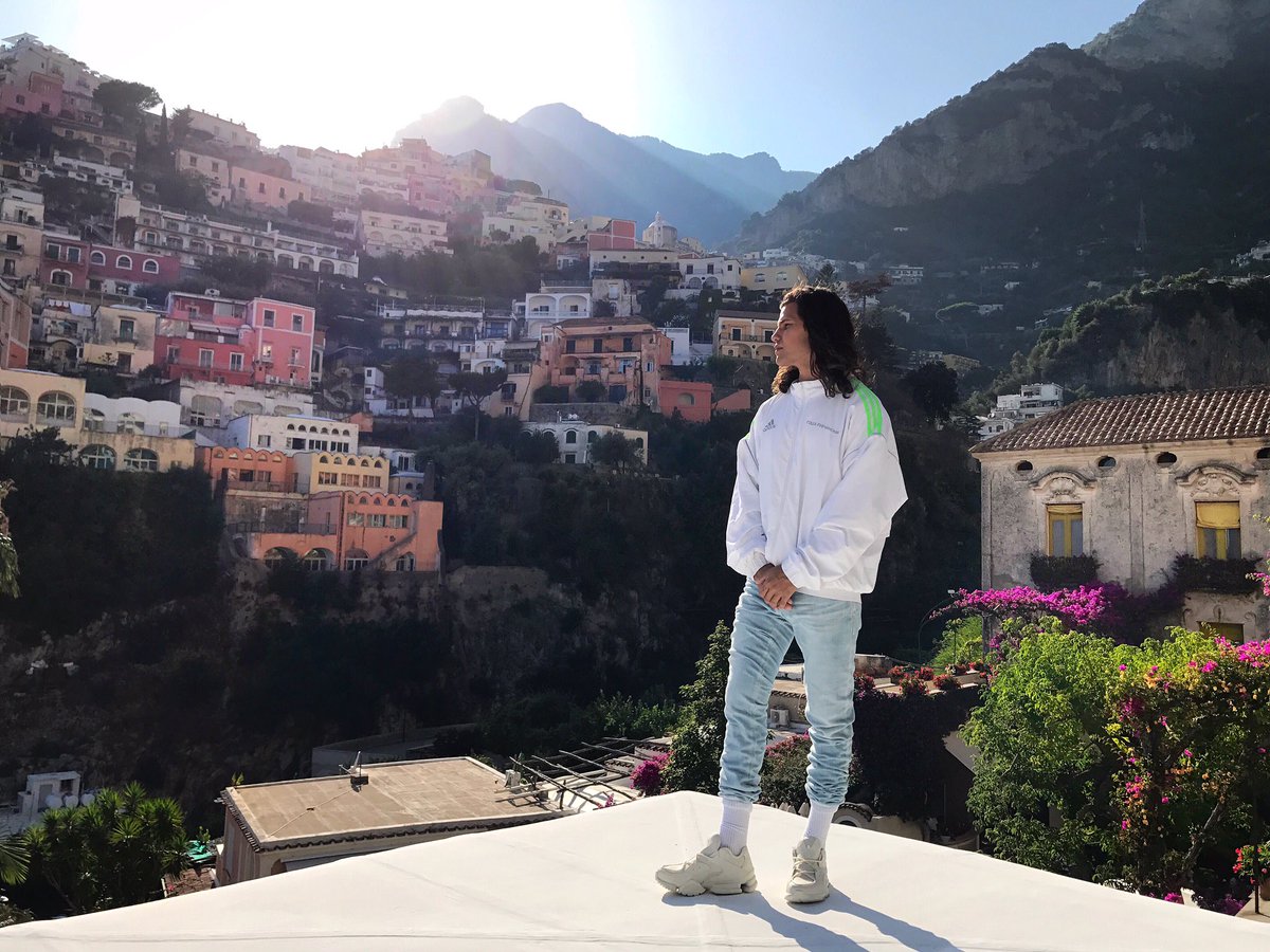 Alex Andre (@alexdvbbs) on Twitter photo 