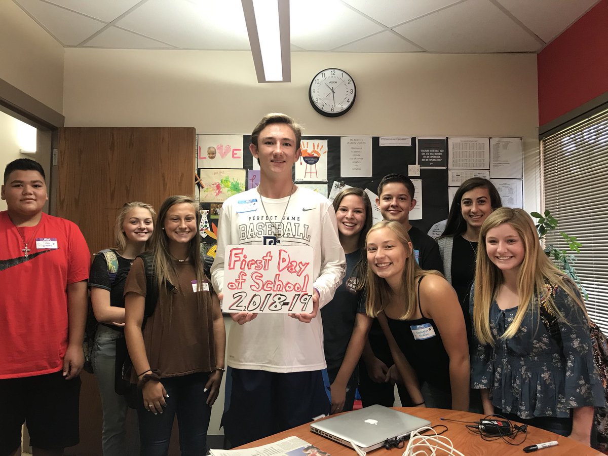 DrMattGallatin's tweet photo. #FreshmanFirstDay Building Tours... Didn’t know my office was on the tour schedule.... but we are having fun with it! #LUHSPride https://t.co/ZkFrMx8DVt