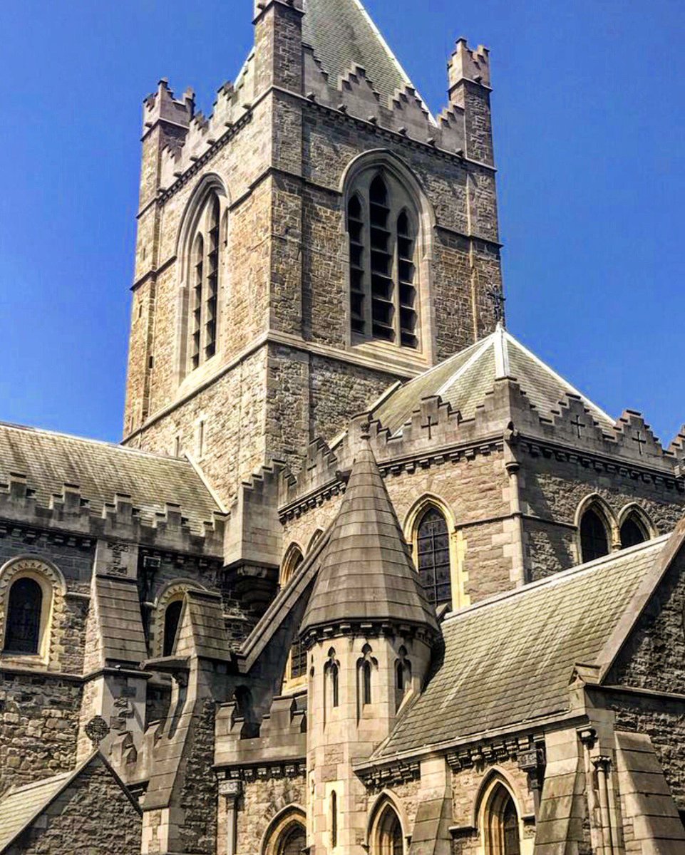 Christ Church Cathedral is the oldest building in all of #Dublin & was at the center of the old medieval town. Below is a crypt that houses artifacts & costumes from the #Tudor TV series.  #tripofwonders #tripoftheday #triphop #tripgramers #tripgram #instatravelhub #instatravel