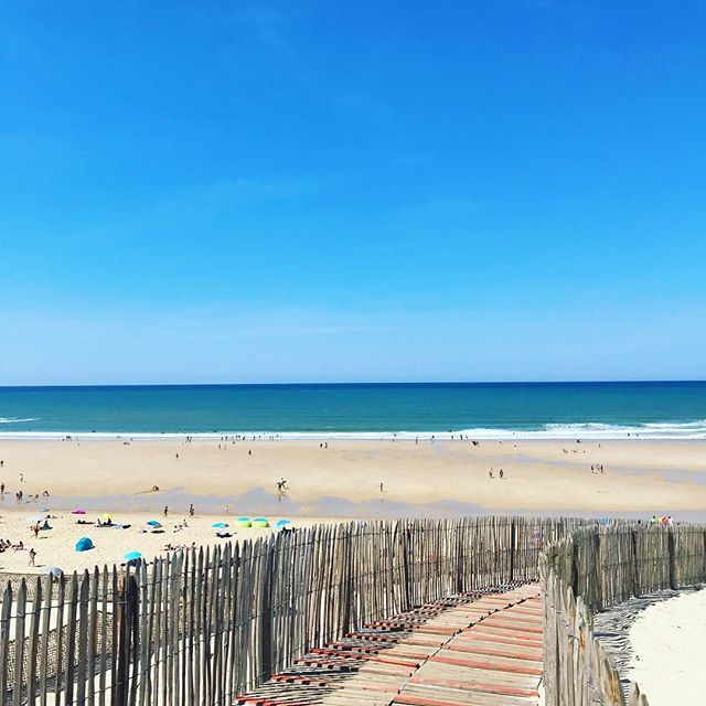 OhMyGaelle's tweet photo. Beach days are the best days 🌊☀️ #dayoff #beach #summer #carcans #carcansplages #coteatlantique #medoc #medococean #beach #igersgironde #atlantique #gironde #southoffrance https://t.co/RMoBSfRym2 https://t.co/Dsa7wrIKXe