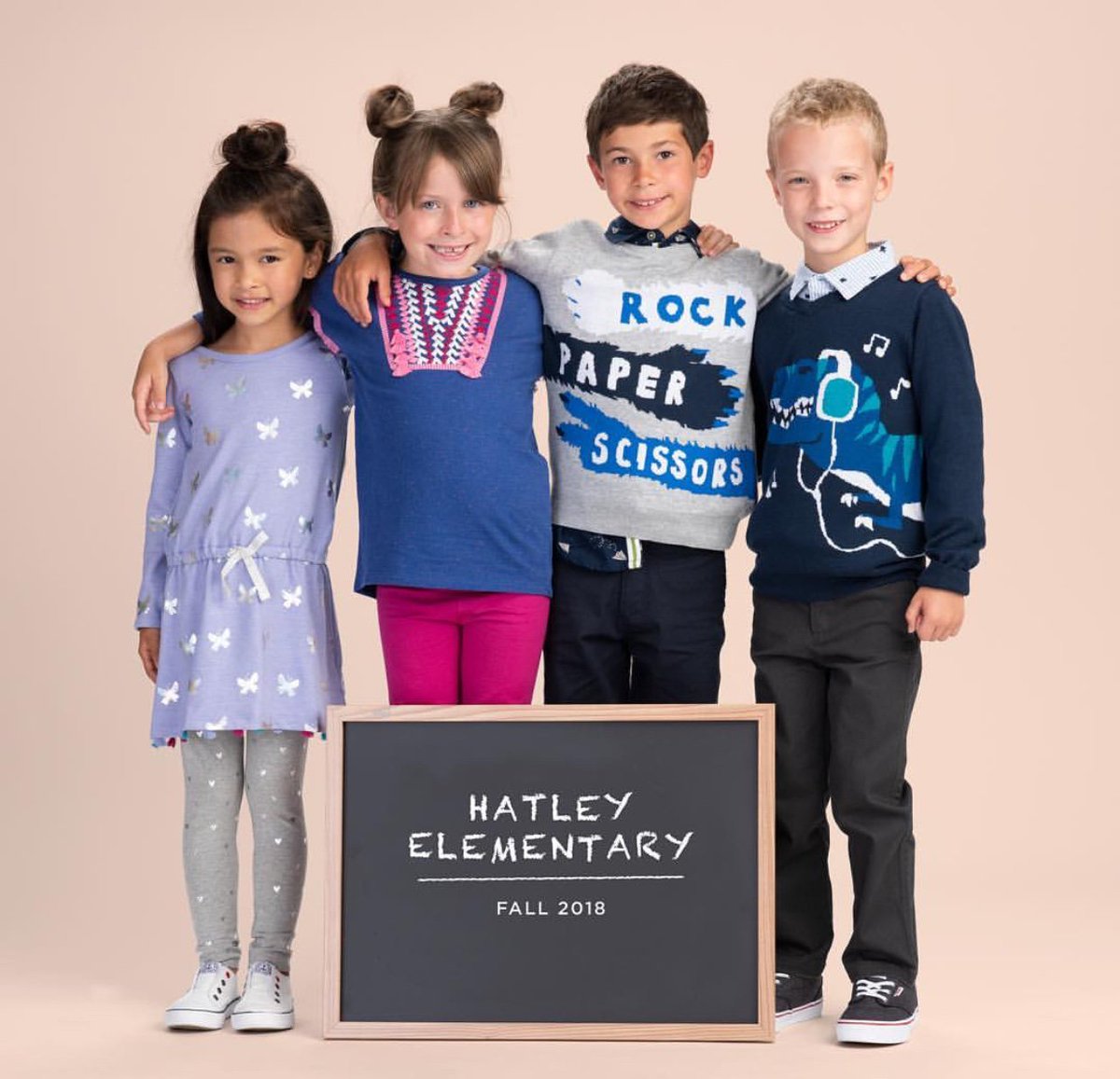 thelinktweets's tweet photo. Back to school has us thinking kids and moms. Hatley has the best apparel for both! And umbrellas & rainboots too! #Link2Sales #Fall #apparel #childrensapparel #rainboots #pajamas #fashion #womensapparel #backtoschool #fallfashion #atlmkt https://t.co/48LDUTnHOI