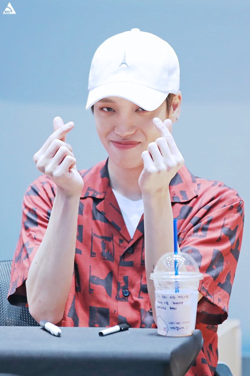 니엘아✨ 생일 축하해 태어나줘서 너무 고맙구 노래해줘서 고마워 
나에게 가장 큰 선물이 되어줘서 고마워 많이 좋아해 니엘아 ❤️

#wakAHNDANIELforever
#안햇살_25번째_생일축하해