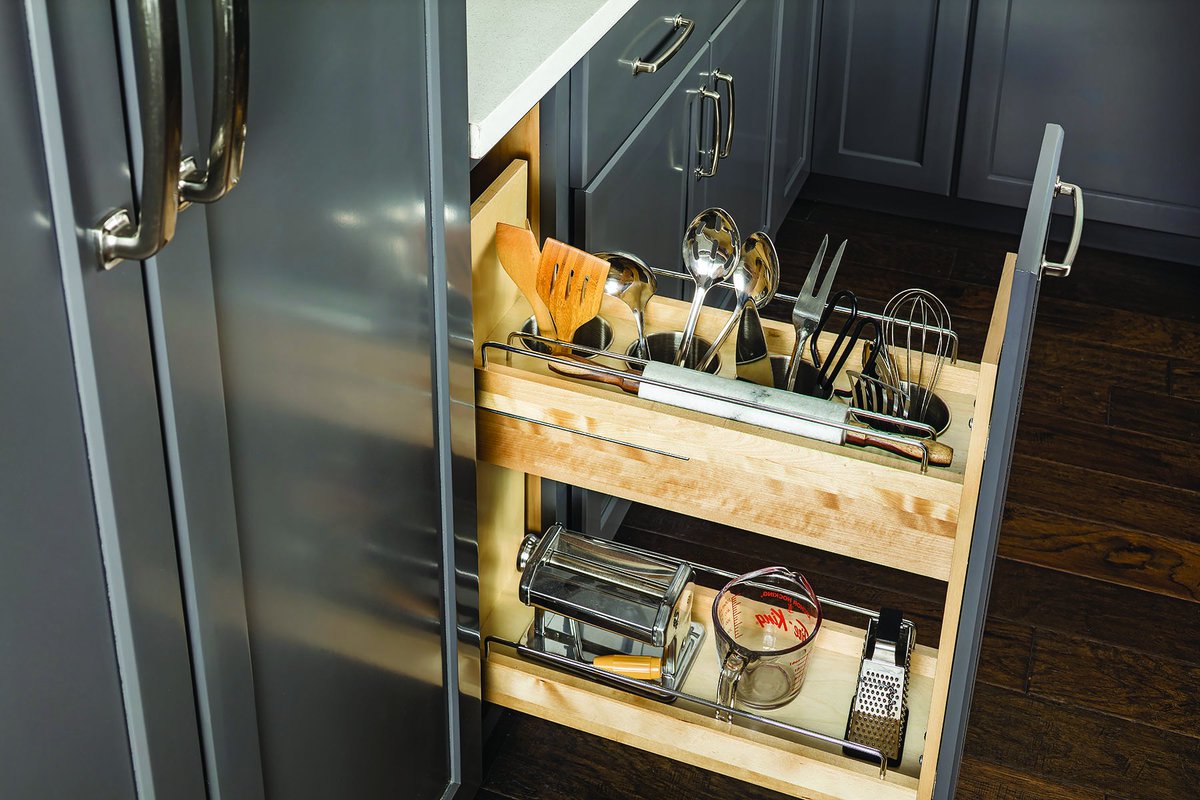 duehrassociates's tweet image. All great #chefs like to store their #kitchen tools close by while keeping work surfaces clear. #HardwareResources the No Wiggle Utensil Bin Base Cabinet is perfect for storing all #cheftools. #duehrandassoc #PR #communications #homedesign #homefashion #cheflife #chefstalk