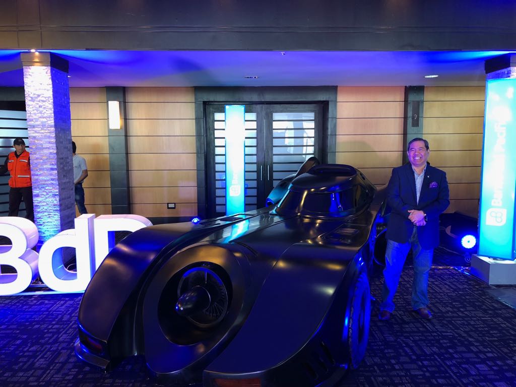 alfonsoleon's tweet image. con el Batimóbil, el carro, no el celular gracias al @BancoPacificoEC y @TIDCoLatam #OldGeek #TIDco2018