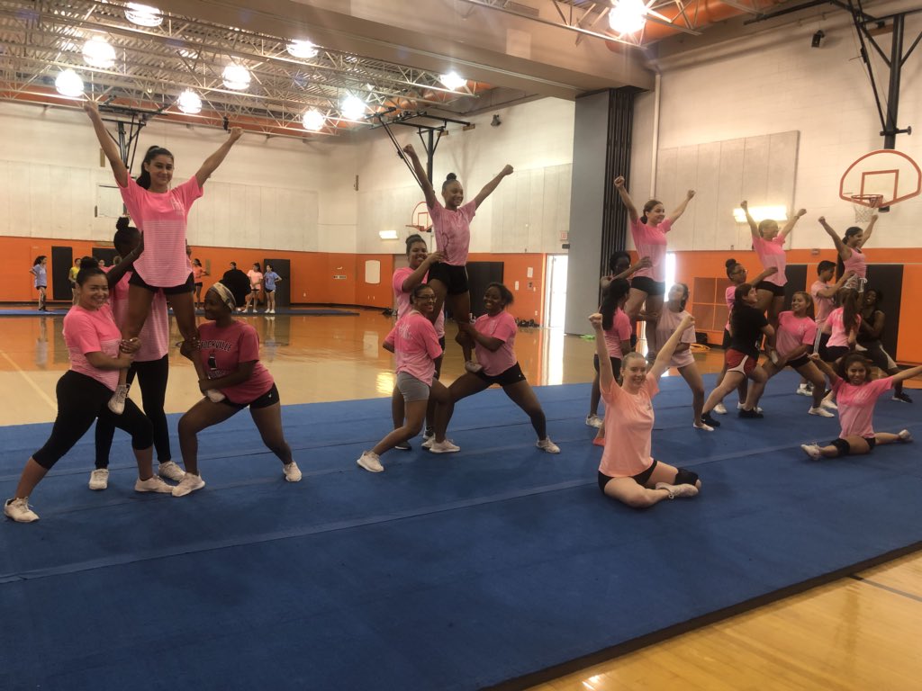 RHS_Rams_Cheer's tweet photo. Varsity Cheer working through stunt progressions! Stunt Safe! #WeRaise #TheRockvilleWay https://t.co/LBQcNtdTN9
