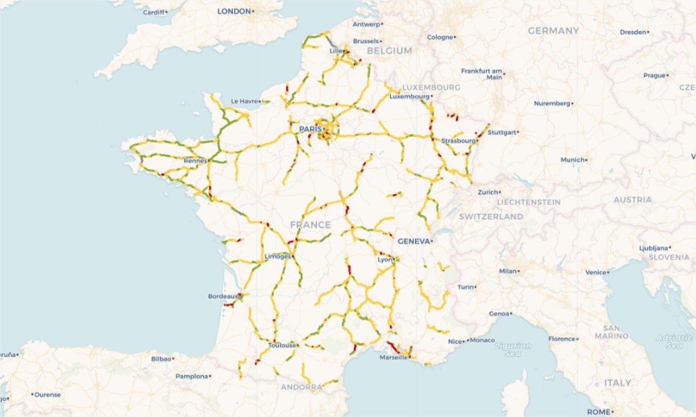 OuestFrance's tweet photo. En France, 17 % des routes nationales sont gravement endommagées, et un tiers des ponts ont besoin d'être réparés https://t.co/VIIOD4JTjx
