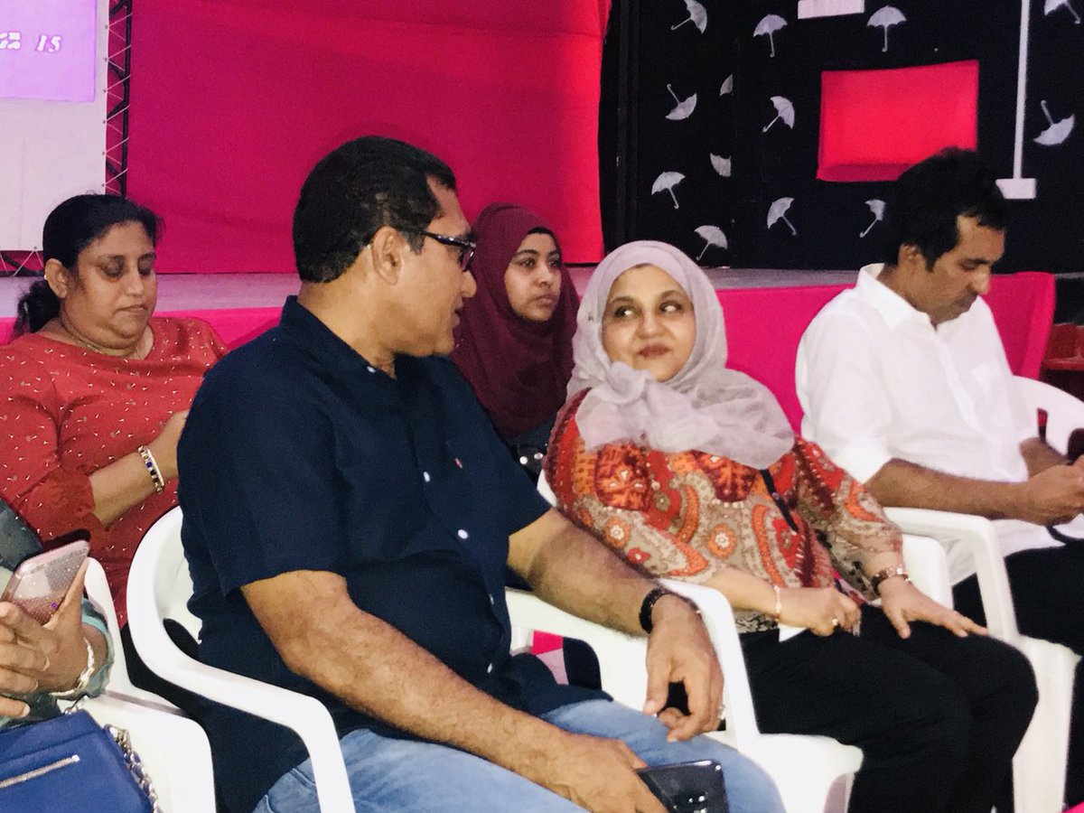 khallaPPM's tweet photo. EmmeGaathun l B.Thulhadhoo

Rayyithunge haalu bellevumah Madam Fathun kuravvaa Dhathurufulhugai Thulhadhoo rayyithunnaa badhdhalukurevvun!

#LoaybaaEkuRY
#ProgressShared
#YS2018 🇲🇻 
#RY2108 https://t.co/EFuC9p0RQk