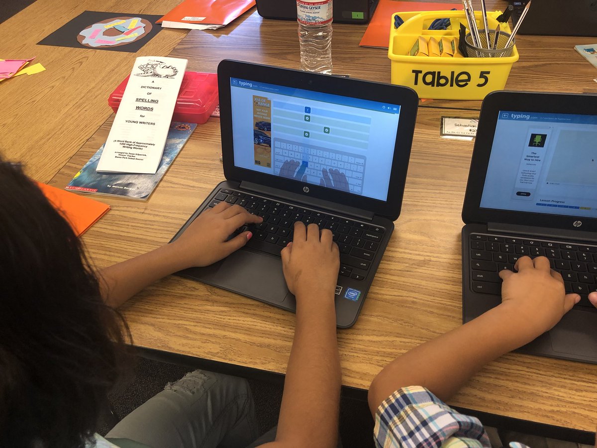 KandyKaneTech's tweet photo. getting those monster hands started early!!! typing practice is always fun! @Typing_com #k2cantoo https://t.co/eVnr5MgyqL