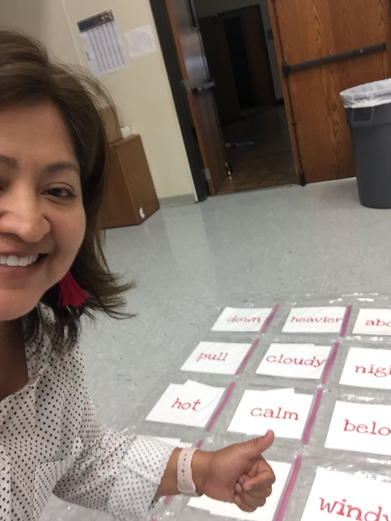 susyhdz3's tweet photo. #CELionpride science in service. #makeandtake https://t.co/pdH4m43cU7