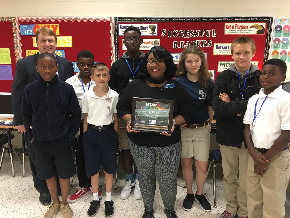 MikeCihla's tweet image. FIRST TOP TEACHER OF SCHOOL YEAR: It’s that time of year again! I recently went to Effingham County Middle School to award our #WTOC-TV #TopTeacher award to Ivory Brown! You’ll hear her story tonight on THE News at 6 tonight!