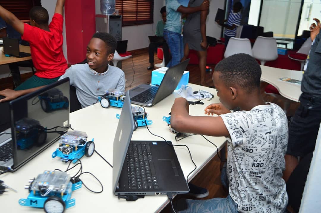 genesystechhub's tweet image. Today at Codeville the kids had fun with their robotic kits, making them move and make sounds while learning the concepts behind their actions 
#codeville 
#weAreGenesys