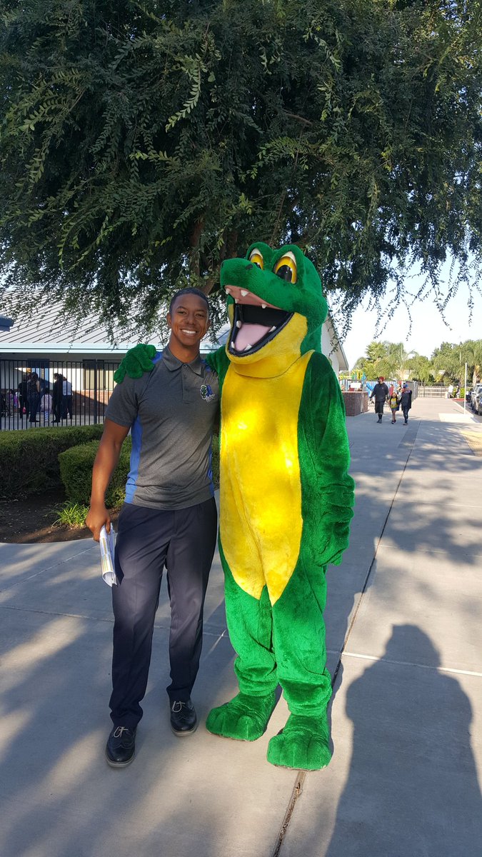 Adkison's Mr. Little and Gator are ready for students and families!  #radkares #cereslearns