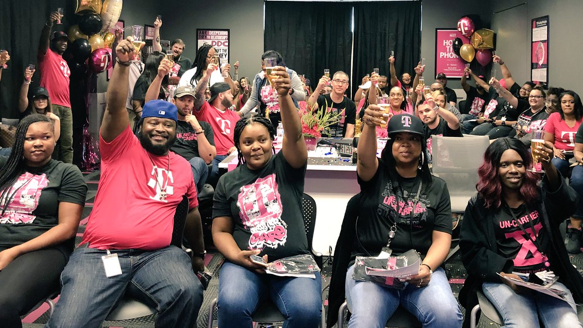 RachRo03's tweet photo. We are SO proud to be FAMOUS FOR CARE!!! 🎉🎉🎉 #UCNext #TeamOfExperts #AugustaDomiNation https://t.co/ppRiqL3pZ8
